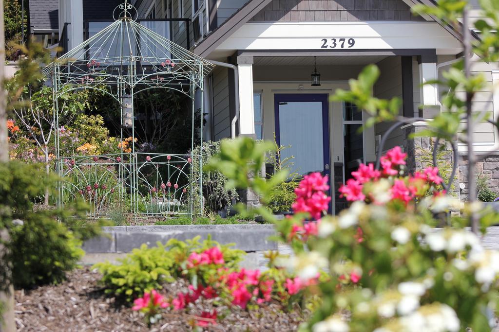 Brookside Inn Boutique Hotel Абътсфорд Екстериор снимка
