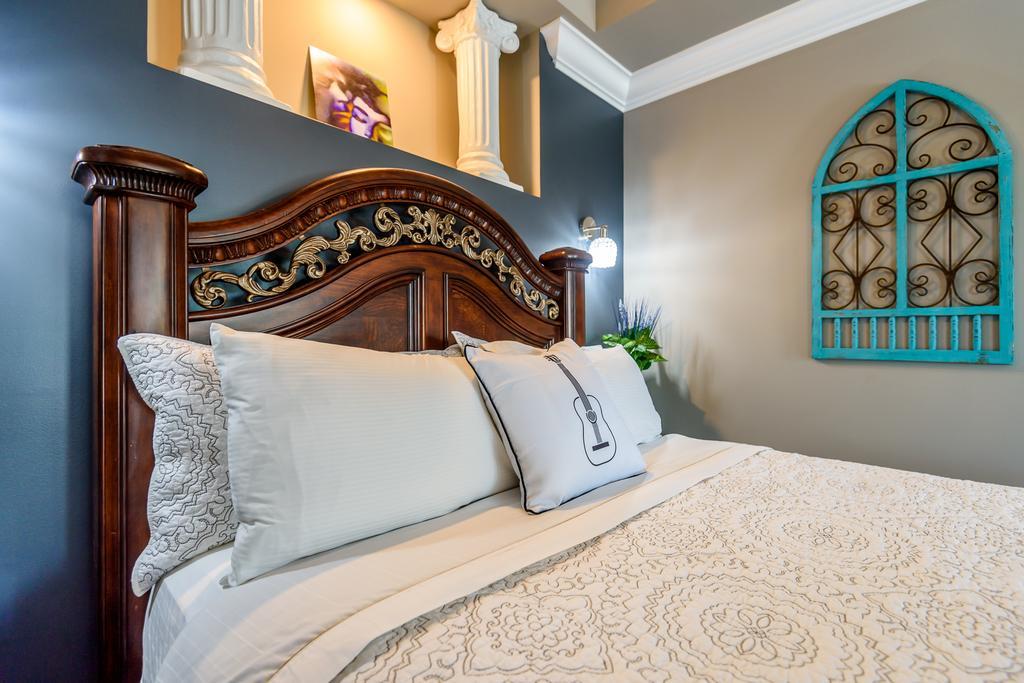 Brookside Inn Boutique Hotel Абътсфорд Екстериор снимка